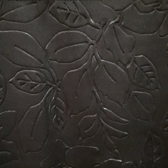 🛍️ pencil skirt with floral pattern - Picture 3 of 4